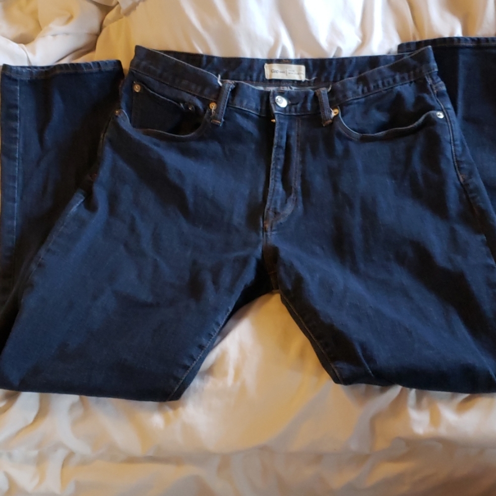 Gap Athletic Jeans 34x32